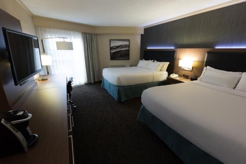 Holiday Inn Express Edmonton Downtown, an IHG Hotel