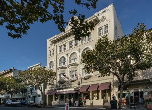 The Monterey Hotel