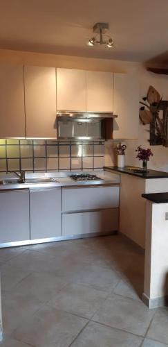 köök, Casa Elicriso in Capraia