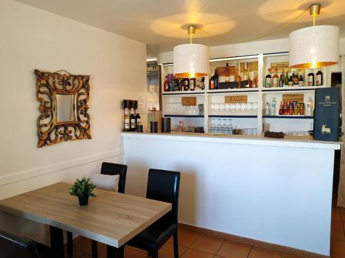 Hôtel Le Mas Des Amandiers - image 6