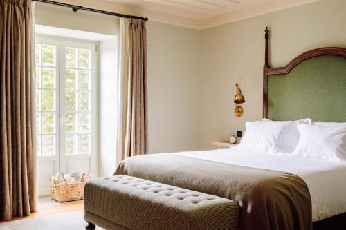 Book the Premium Manor House Premium Manor House