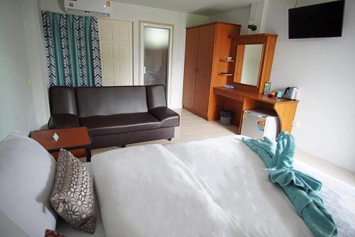 Aiyapach Inn – Chonburi, DC