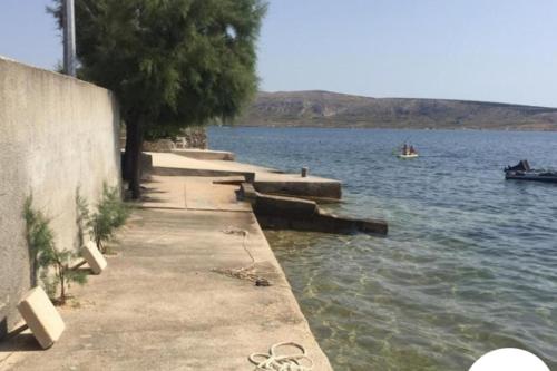 Apartments by the sea Kustici Pag - 18248 - image 4