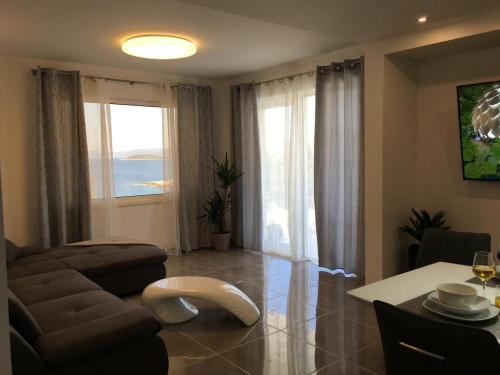 Seaside apartments with a swimming pool Mudri Dolac, Hvar - 10432