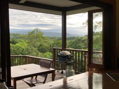 daintree valley cottage
