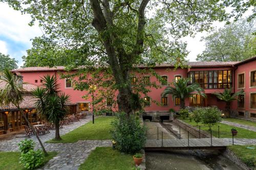 Parador De Gijon
