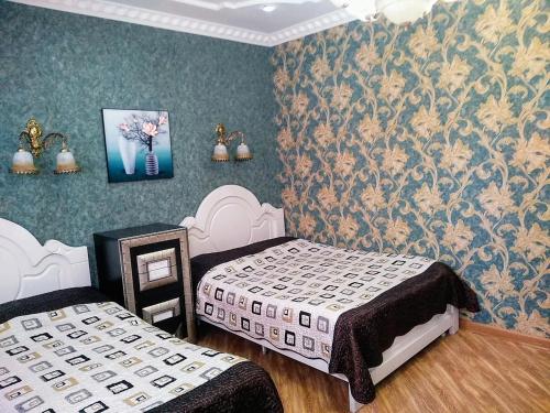 2 double beds