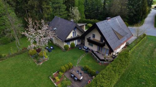 Gemütliches Ferienhaus am Waldrand in Michaelsdorf