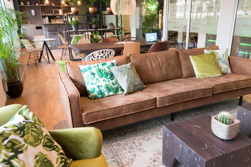 Court Garden Hotel – The Hague, WV