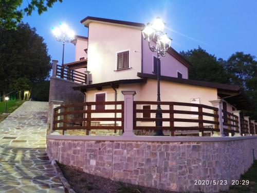 I fiori del Pollino - Guest House - image 3