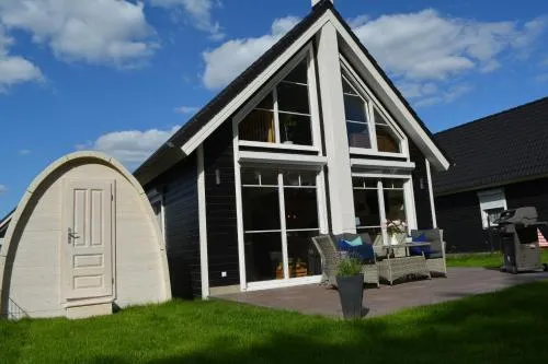 Kapitänshaus Zerpenschleuse Holiday Chalet in Wandlitz, Deutschland