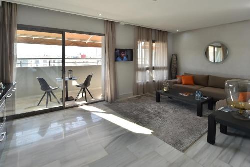 Balcony/terrace, Le Yacht Suites Hotel in Bourgogne