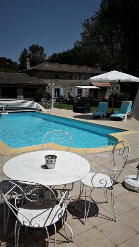 Dārzs, Le Petit Moulin Tournesol BnB in Lezay