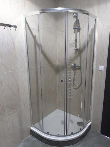 2 bedrooms, 3 beds