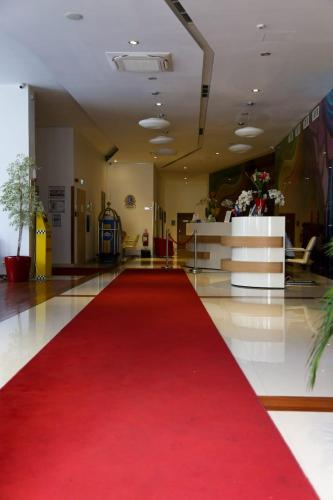 Marshal Garden Hotel - image 10
