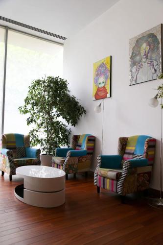 Marshal Garden Hotel - image 13