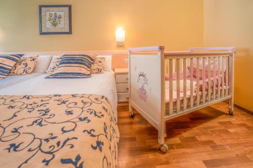 Apartaments Del Meligar - image 11