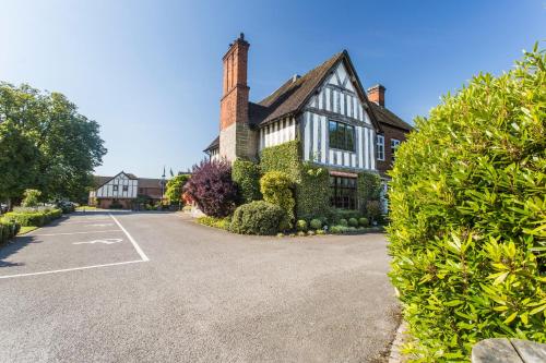 The Moat House, Acton Trussell, Staffordshire