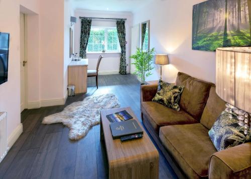 Brook Lodge Boutique Hotel - main image