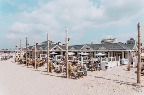 Strand, Alexander Hotel in Noordwijk