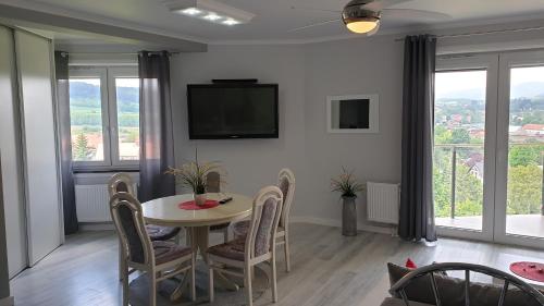 Apartamenty Podzamcze Wałbrzych - image 7