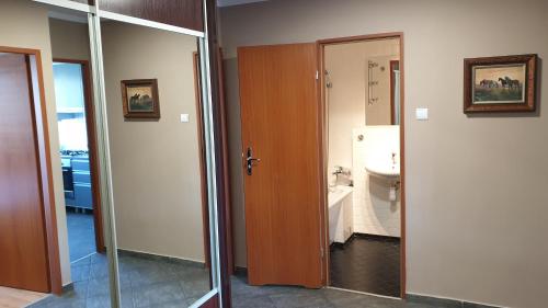 Apartamenty Podzamcze Wałbrzych - image 4