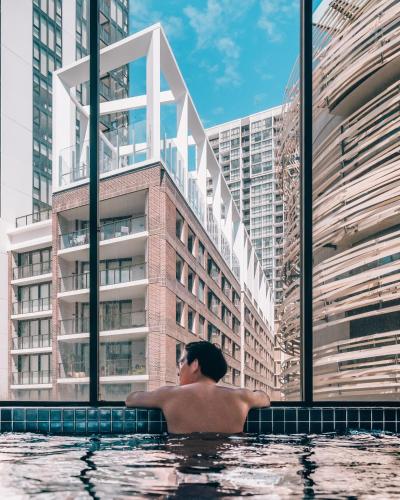 Novotel Sydney Darling Square - image 9