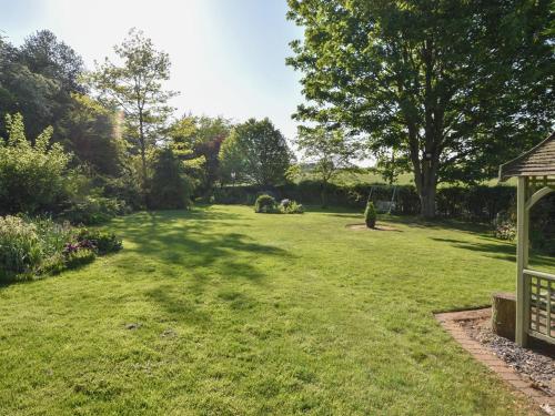 Lavender Cottage - image 8
