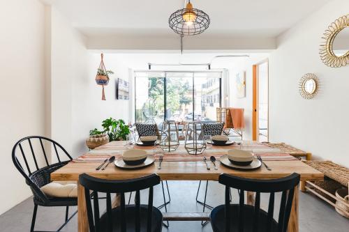 2br 2ba Romita Casa! Hi Tech & Super Modern!