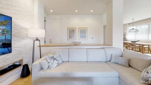 Maui Westside Presents: Luana Garden Villas 14D