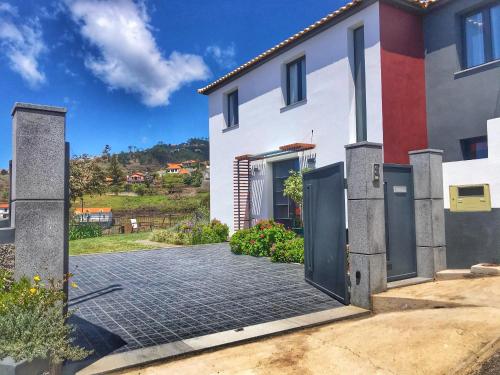  Lucilia´s House in Calheta