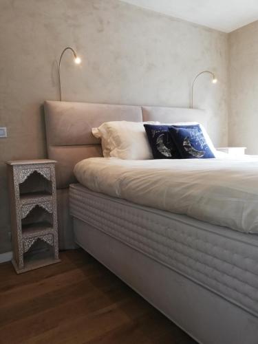 Chambre double, vue sur le jardin, bain à remous