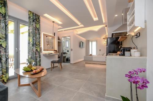 Naxos Pantheon Luxury Apartments - image 7
