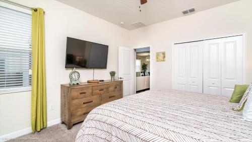 Champions Gate 4 5 & 6 Bedrooms by Florida Star Vacations - image 3