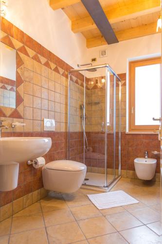 Bathroom, Cortecoraman in Sommacampagna