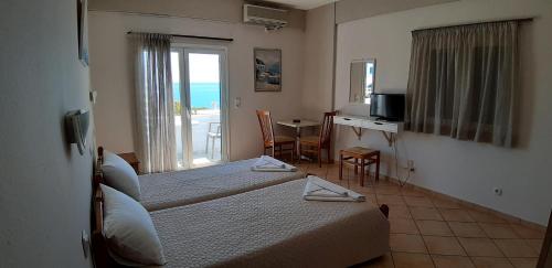 2 twin beds