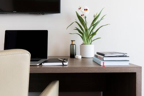 Waterfront - image 9