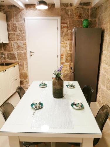 Three-Bedroom Villa image 10