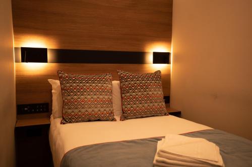 Oxford Hotel - image 2