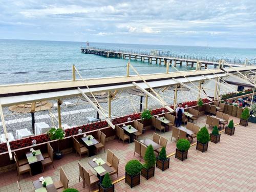 Priboy Hotel - image 11