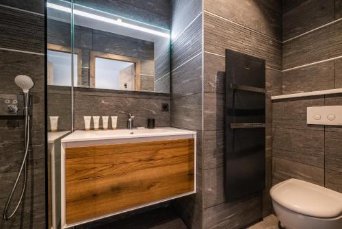 Ozigo penthouse Les Gets - by EMERALD STAY - image 13