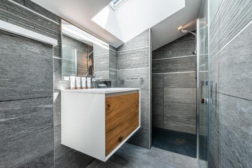 Ozigo penthouse Les Gets - by EMERALD STAY - image 7