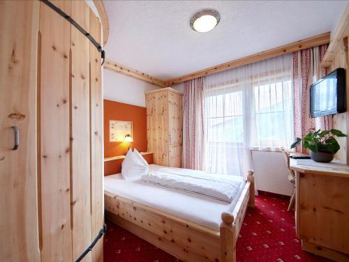1 double bed