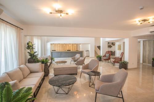 Фойє, Bohemian Gardens Hotel in Протарас