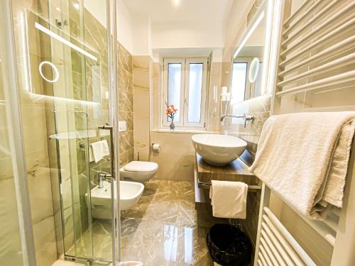 Ванна кімната, Hotel Victoria in Кунео