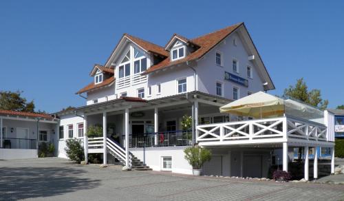 Donau-Hotel in Sinzing, Deutschland