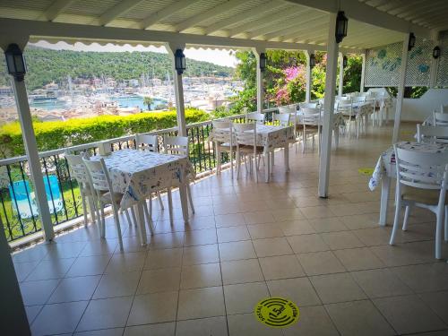 Erkély/terasz, Yalcin Hotel in Cesme