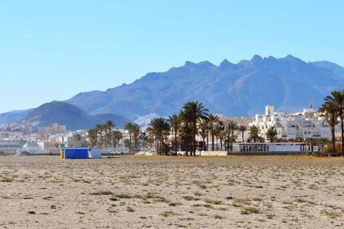 Vera Playa. Las buganvillas