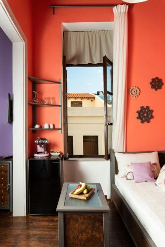 Favela Living Space - image 3