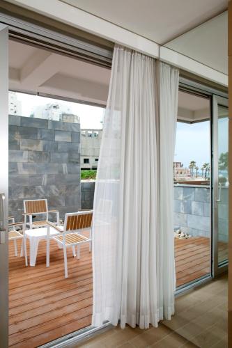 Terraza/balcón, West All Suites Hotel Ashdod                                                                     in Ashdod